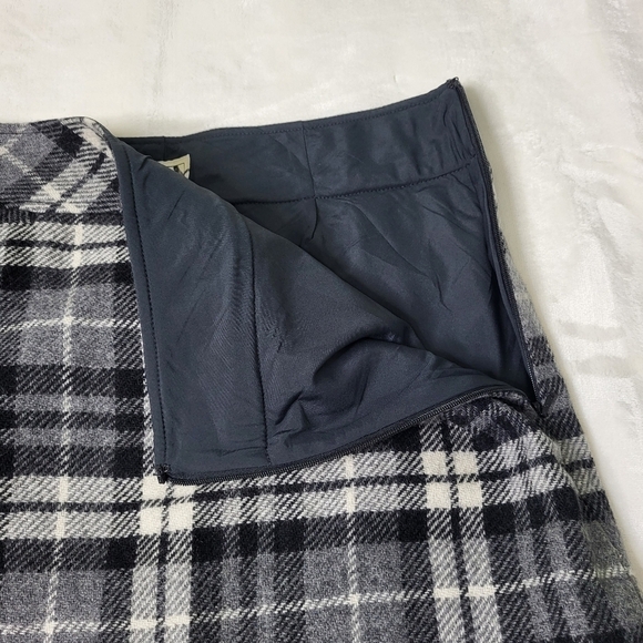 L.L Bean Wool Blend Skirt. Size 8. Grey, Black & White. - Picture 8 of 9